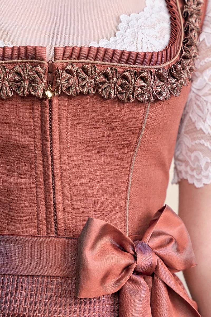 Krüger Madl Dirndl Marielle (60cm) Begrenzt auf 3 Tage