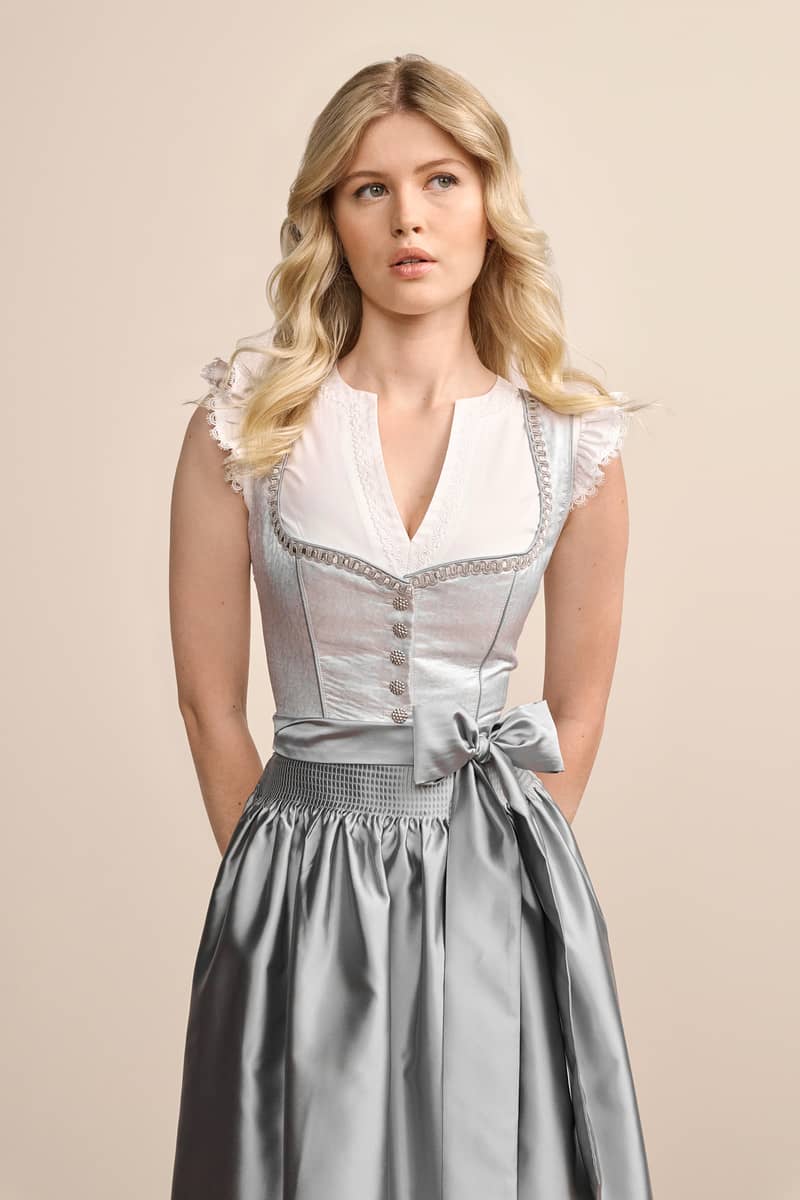 Krüger Madl Dirndl Yani (60cm) Lagerräumung