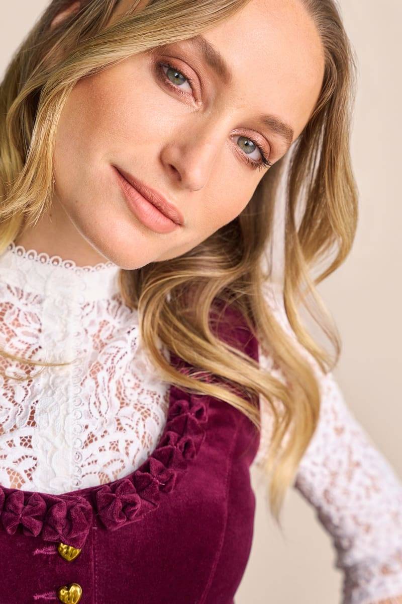 Krüger Madl Dirndl Ayana (60cm) 50% Rabatt mit kostenlosem Versand