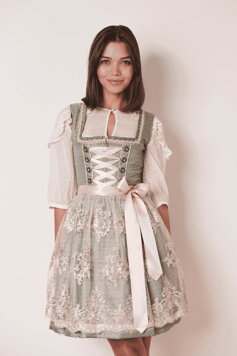 Krüger Madl Dirndl Guilia (50cm) Begrenzt auf 3 Tage