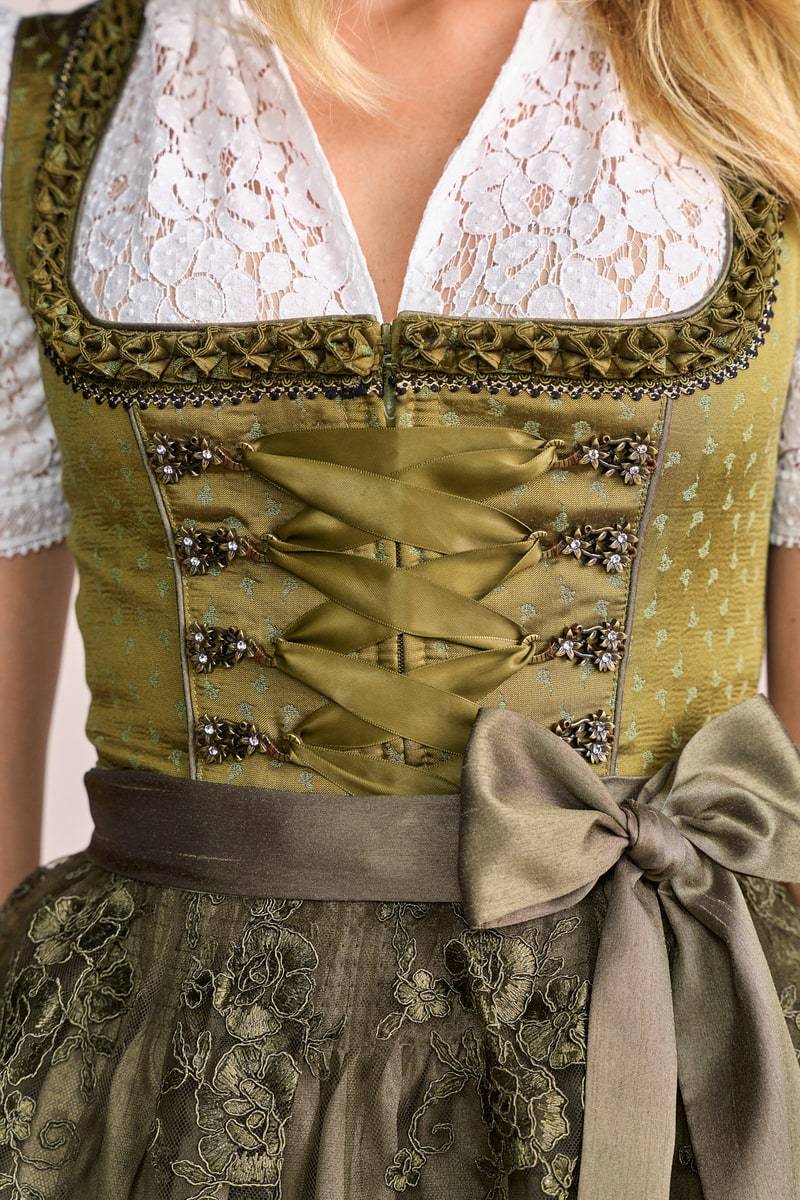Krüger Madl Dirndl Mirna (70cm) Auslauf
