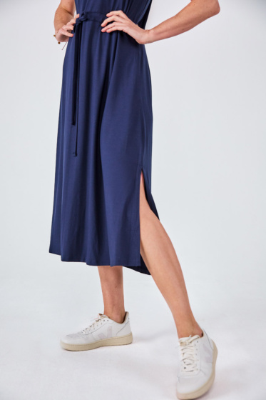Lieblingsstück Ärmelloses Jerseykleid mit Schlitz Große Rabatte
