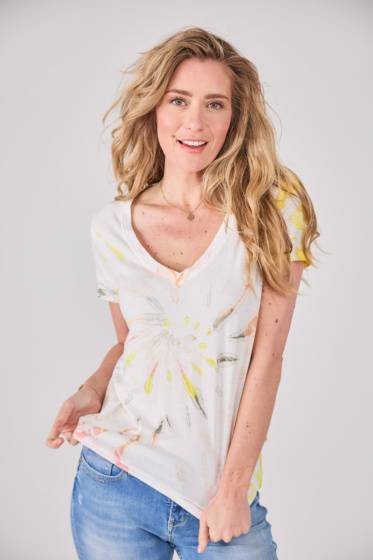 Lieblingsstück T-Shirt mit Batik Motiv 50% Rabatt für begrenzte Zeit
