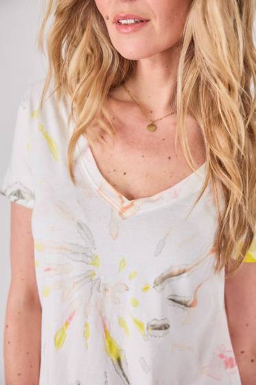 Lieblingsstück T-Shirt mit Batik Motiv 50% Rabatt für begrenzte Zeit
