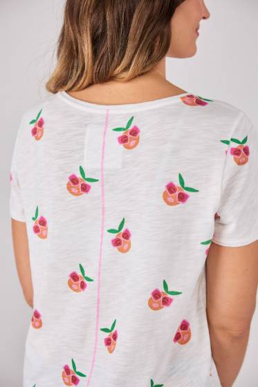Lieblingsstück T-Shirt mit Allover Pfirsichmotiv im Angebot
