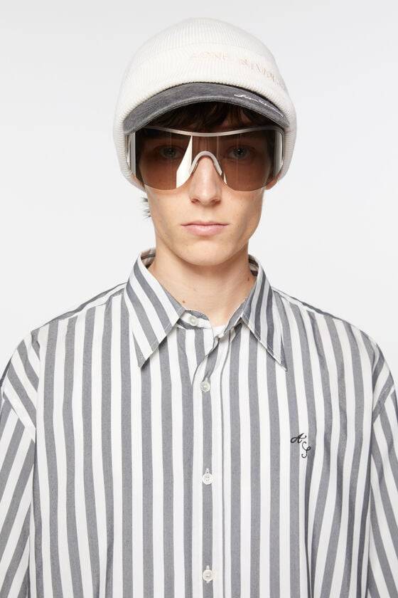 Acne Studios Gestreiftes Hemd mit Knopfleiste 50% Rabatt mit kostenlosem Versand
