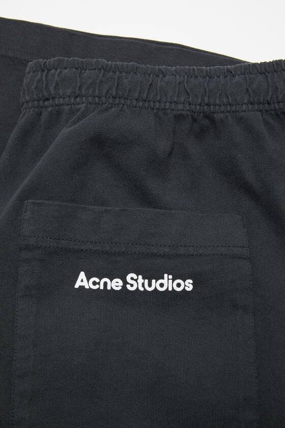 Acne Studios Jerseyshorts mit Logo-Stempel Angebote