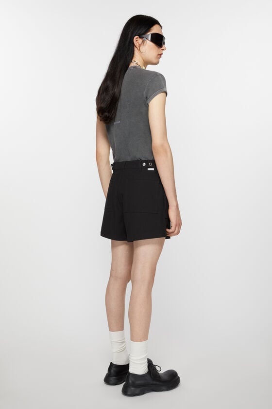 Acne Studios Shorts aus Twill Blitzverkäufe