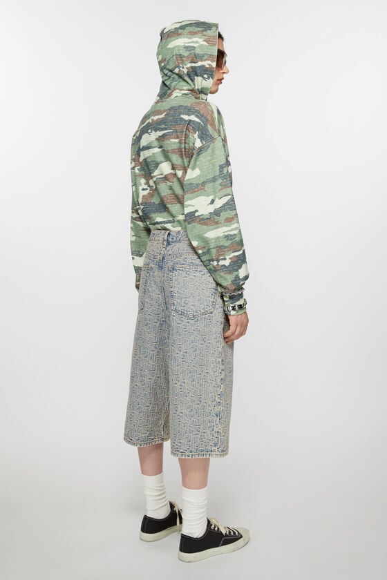 Acne Studios Denim-Shorts mit Monogramm – lockere Passform Limitierter Zeitrabatt