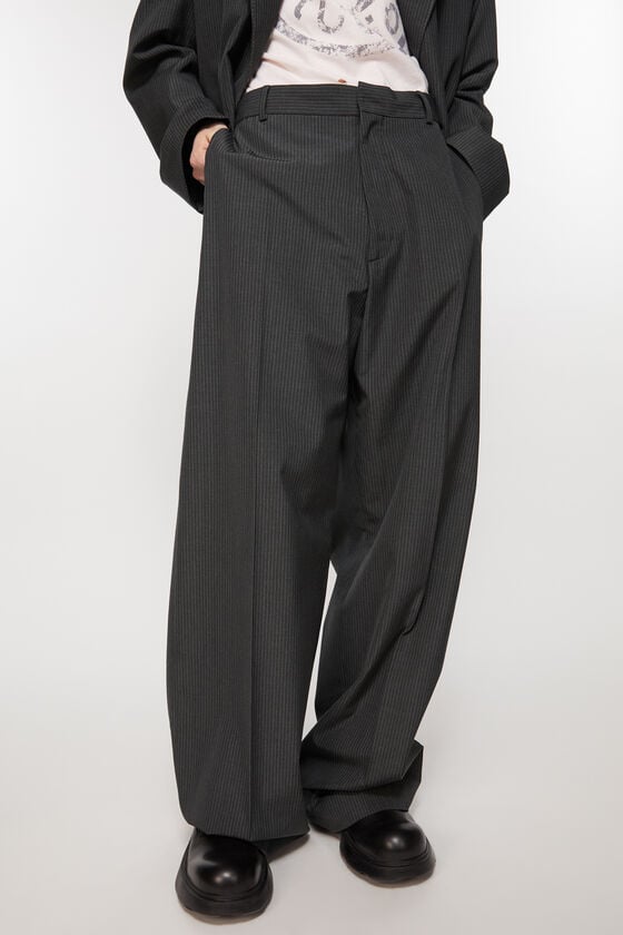 Acne Studios Figurnahe Hose Black Friday