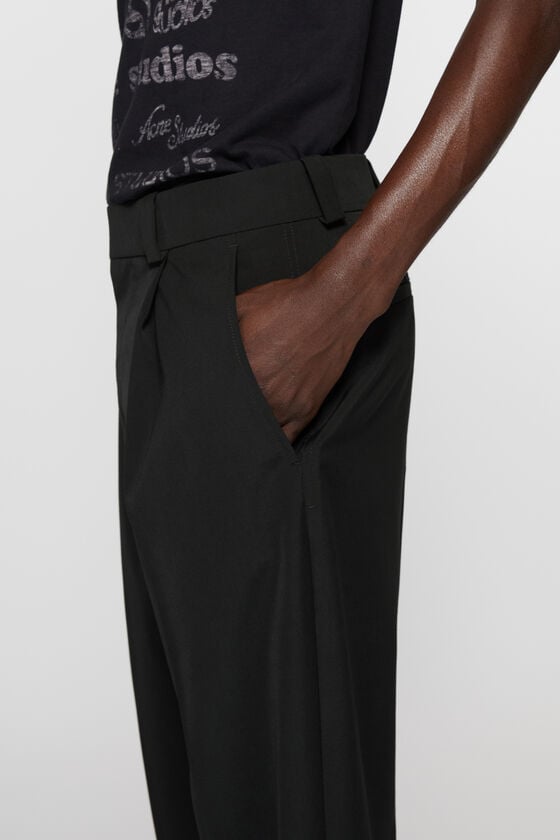 Acne Studios Figurnahe Hose Bestseller