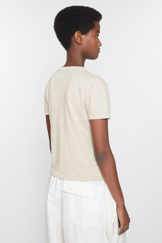 Acne Studios Bedrucktes T-Shirt – Körperbetonte Passform Fabrikverkauf