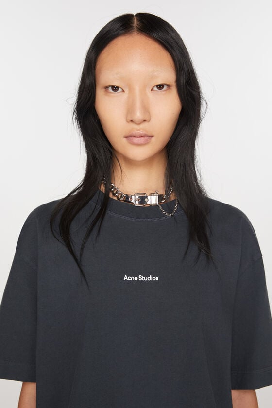 Acne Studios Logo-T-Shirt Osterangebot