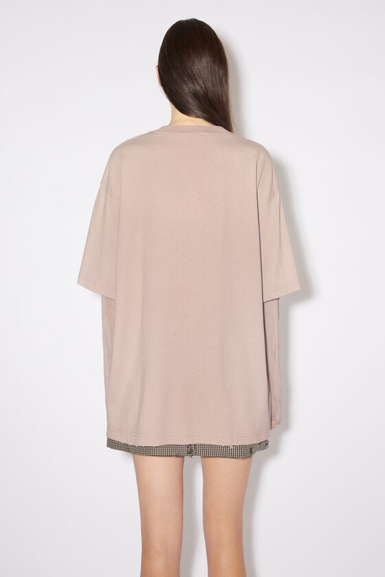 Acne Studios Mehrlagiges T-Shirt mit Logo Jubiläumsangebot
