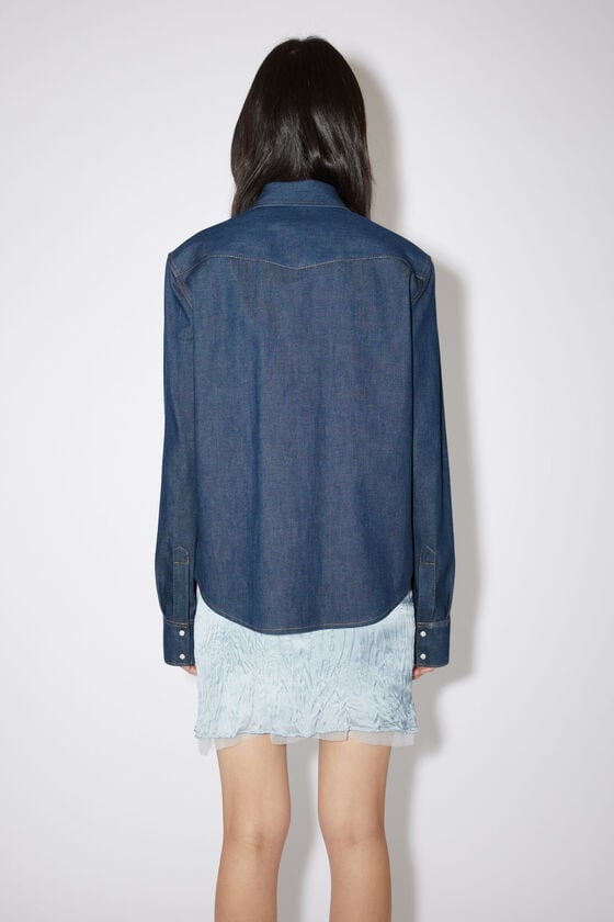 Acne Studios Jeanshemd mit Knopfleiste Discount Store für neue Produkte