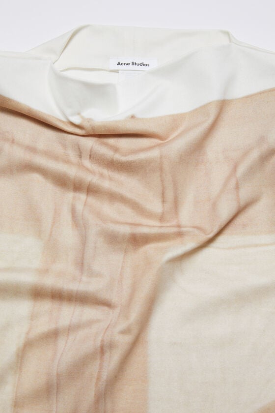 Acne Studios Bedrucktes langes Kleid Laufsteg-Show Valentinstagsangebot