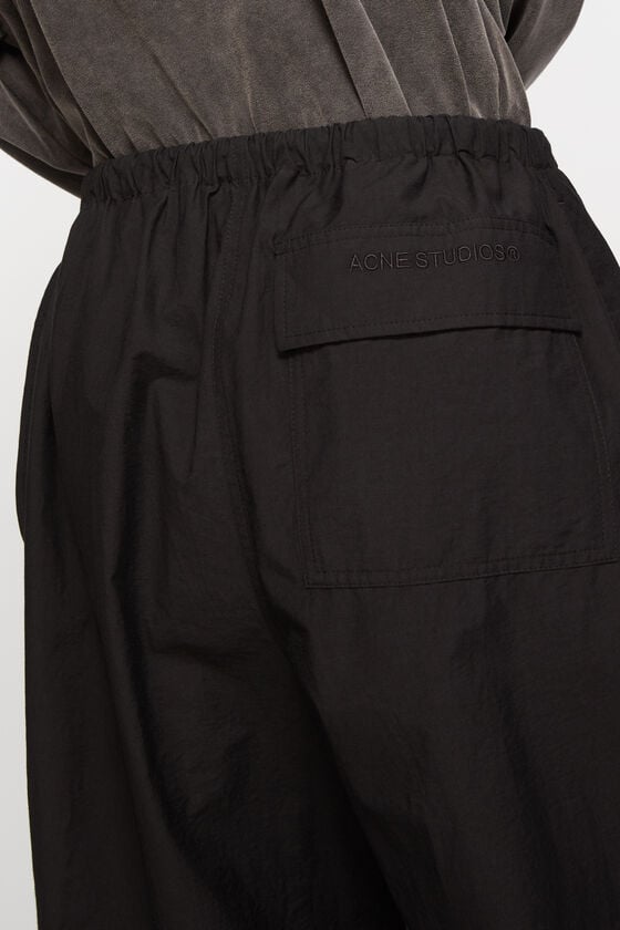 Acne Studios Hose in lockerer Passform Sonderangebot der Fabrik