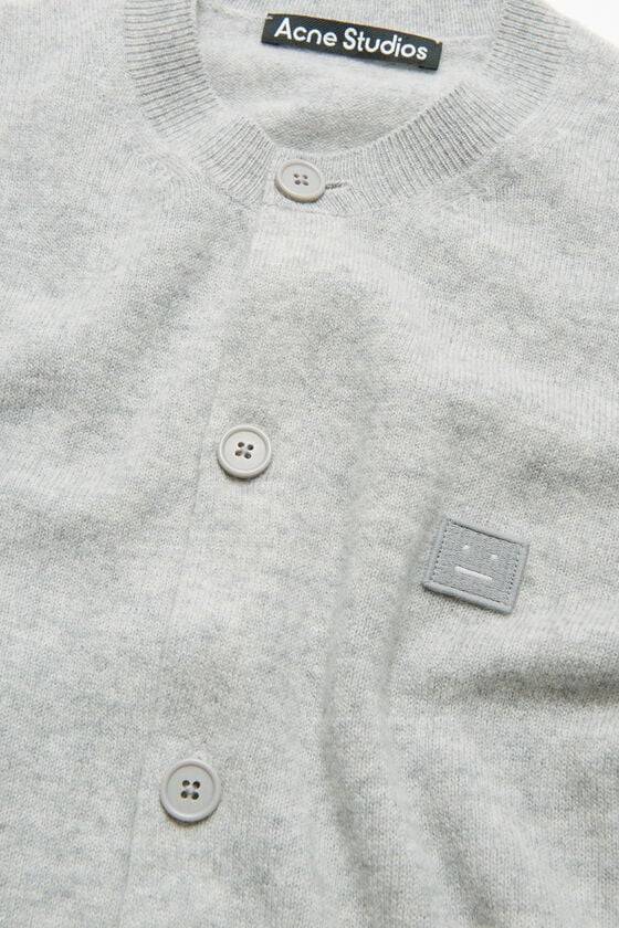 Acne Studios Cardigan mit Rundhalsausschnitt Vatertagsangebot