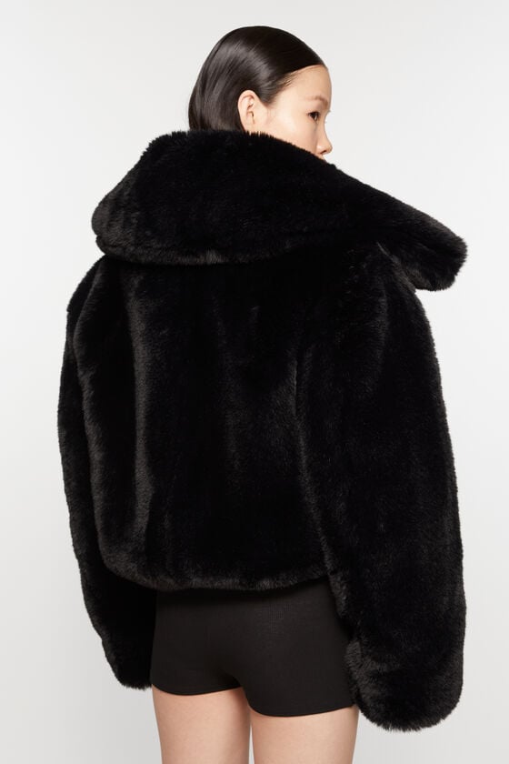Acne Studios Flauschige Jacke Laufsteg-Show Vierteljährliche Förderung