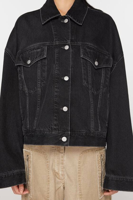 Acne Studios Denimjacke – gecroppt mit lockerer Passform Angebote