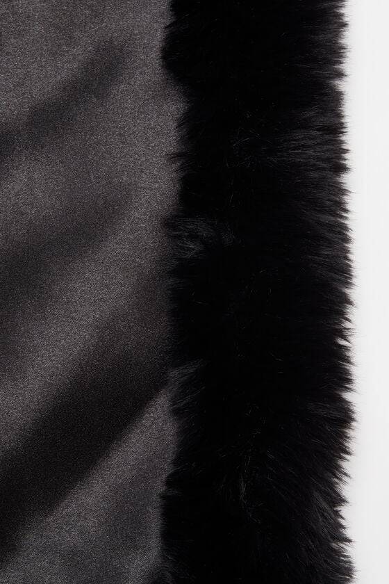 Acne Studios Fellschal Wochenangebot