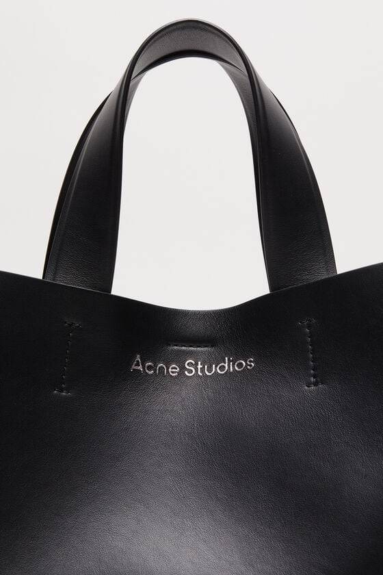 Acne Studios Musubi Midi-Tasche Zeitbegrenzte Promotion