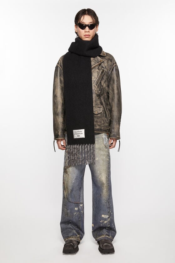 Acne Studios Fransen-Schal mit Logo Sonderangebot der Fabrik