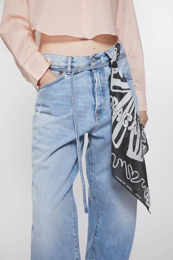 Acne Studios Bedruckter quadratischer Schal Rabatte dieses Monats