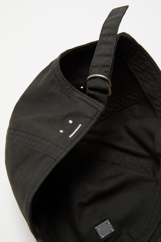 Acne Studios Kappe mit aufgesetztem Face-Aufnäher aus Metall Hotsell