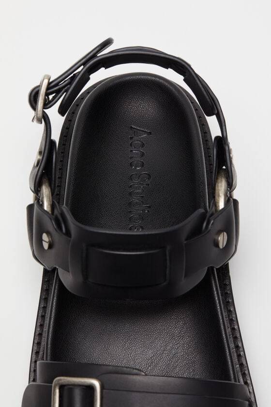 Acne Studios Sandalen mit Lederschnalle im Angebot