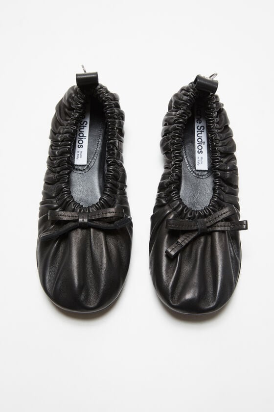 Acne Studios Ballerinas aus Leder Schlussverkauf
