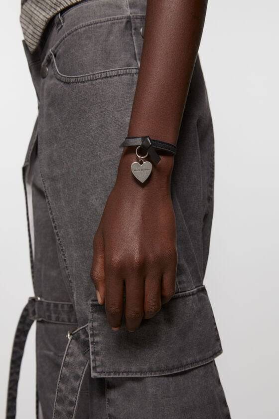 Acne Studios Armband mit Musubi-Knoten Fabrikpreis