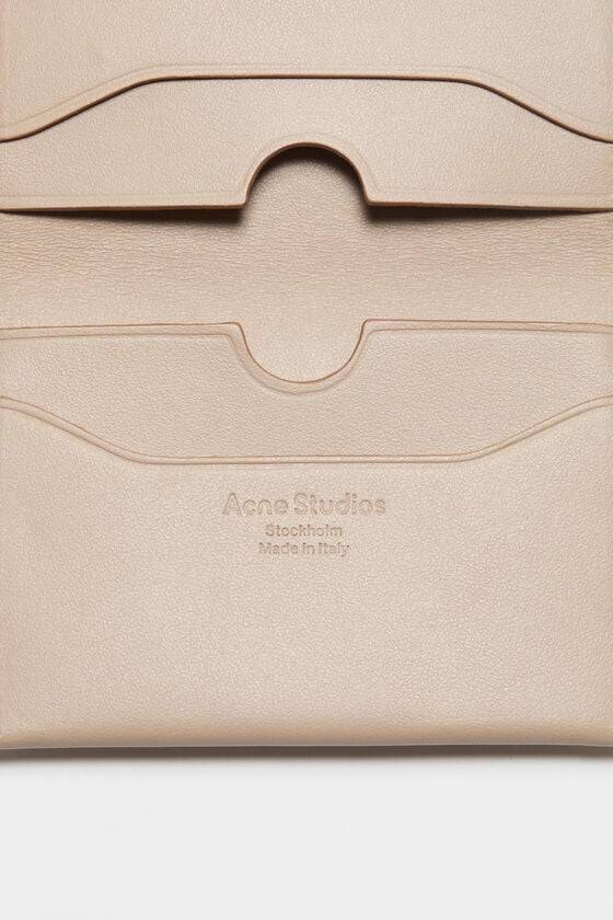 Acne Studios Gefaltete Lederbrieftasche Valentinstagsangebot