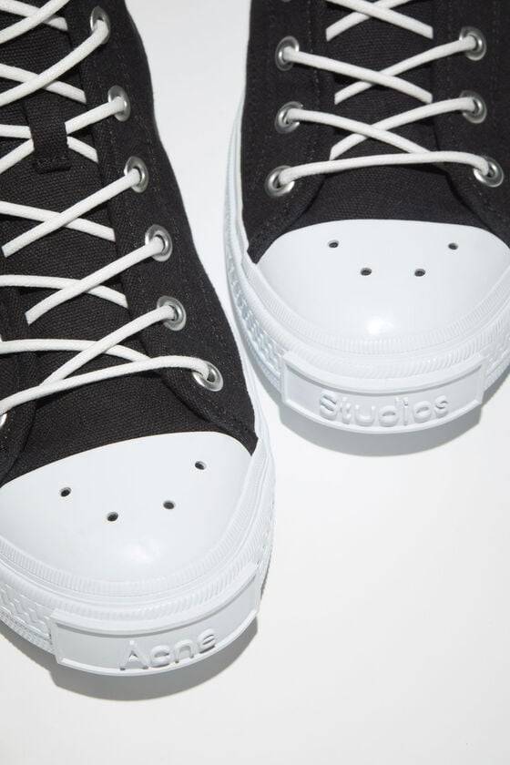 Acne Studios High top sneakers Räumungsverkauf