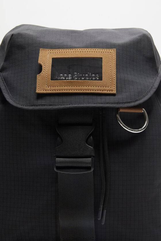 Acne Studios Rucksack aus Ripstop-Nylon Letzte 2 Tage
