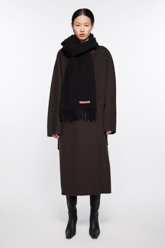 Acne Studios Oversized-Wollschal mit Fransen Letzter Tag