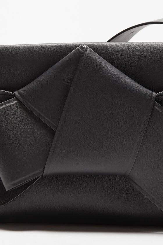 Acne Studios Musubi Schultertasche Bis zu 60% Rabatt