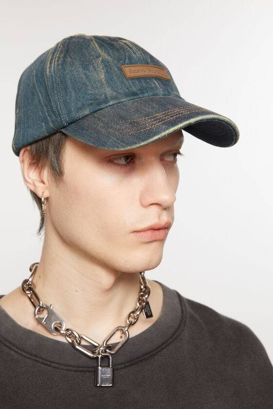 Acne Studios Kappe mit Denim-Logo Rabatte dieses Monats