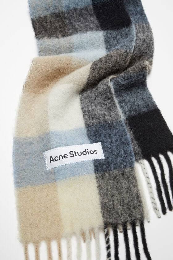 Acne Studios Karierter Schal aus Mohair Meist gekauft