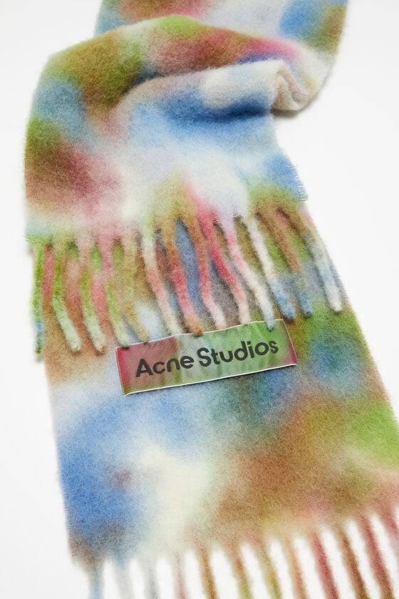 Acne Studios Schal aus Alpakawolle in Batik-Optik Black Friday
