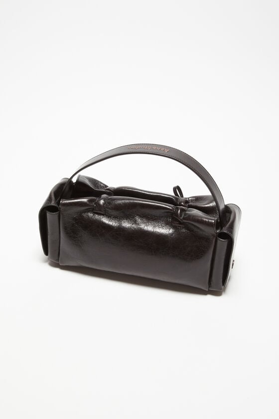 Acne Studios Tasche mit mehreren Taschen Runway Show Blitzangebot
