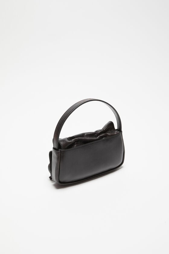 Acne Studios Mikrotasche mit mehreren Taschen Neuheiten