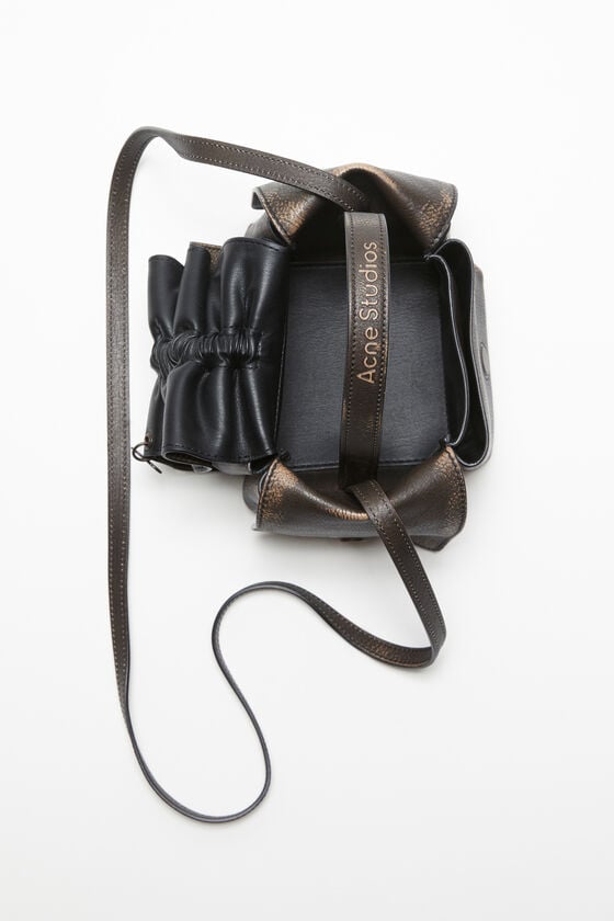 Acne Studios Multipocket-Minitasche Saisonale Angebote