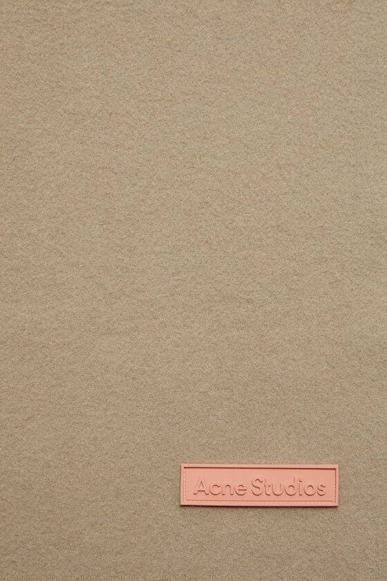 Acne Studios Schmaler Fransen-Schal aus Wolle Letzter Tag