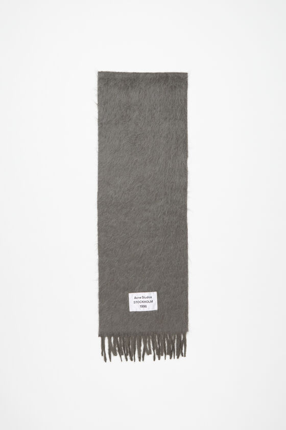 Acne Studios Fransen-Schal aus Alpaka Nur für heute