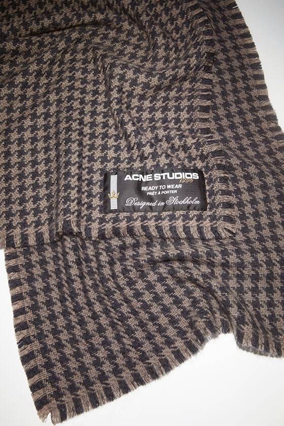Acne Studios Wollschal mit Hahnentrittmuster Bis zu 55% Rabatt
