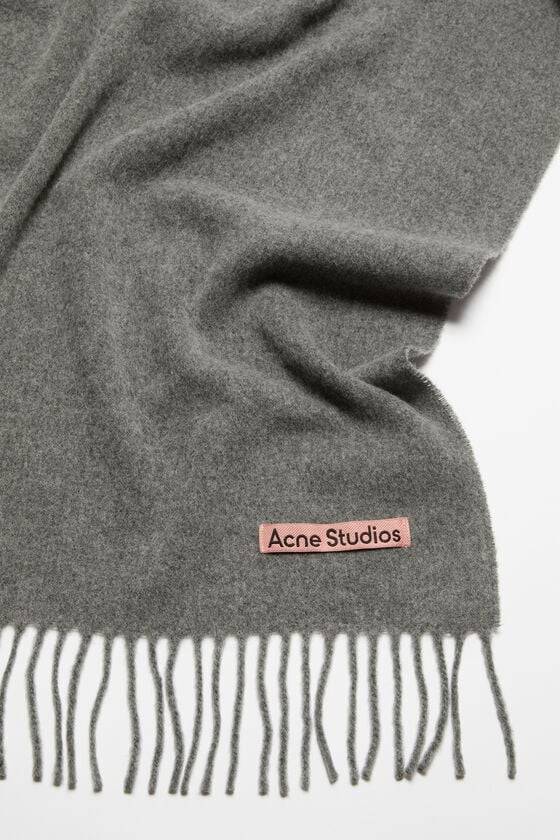 Acne Studios Schmaler Fransen-Schal aus Wolle Riesige Rabatte