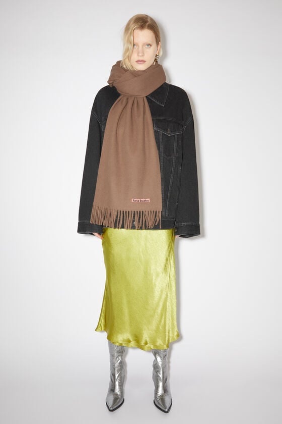 Acne Studios Oversized-Wollschal mit Fransen Speichern exportieren