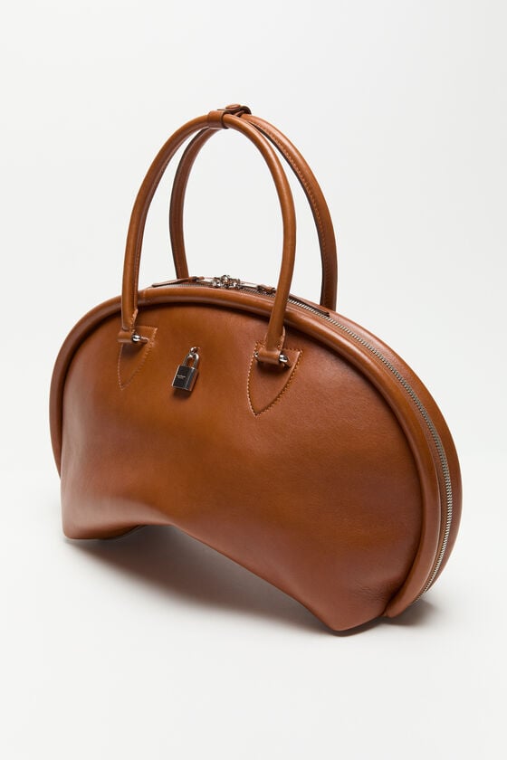 Acne Studios Bowlina shoulder bag Laufsteg-Show 50% Rabatt für begrenzte Zeit