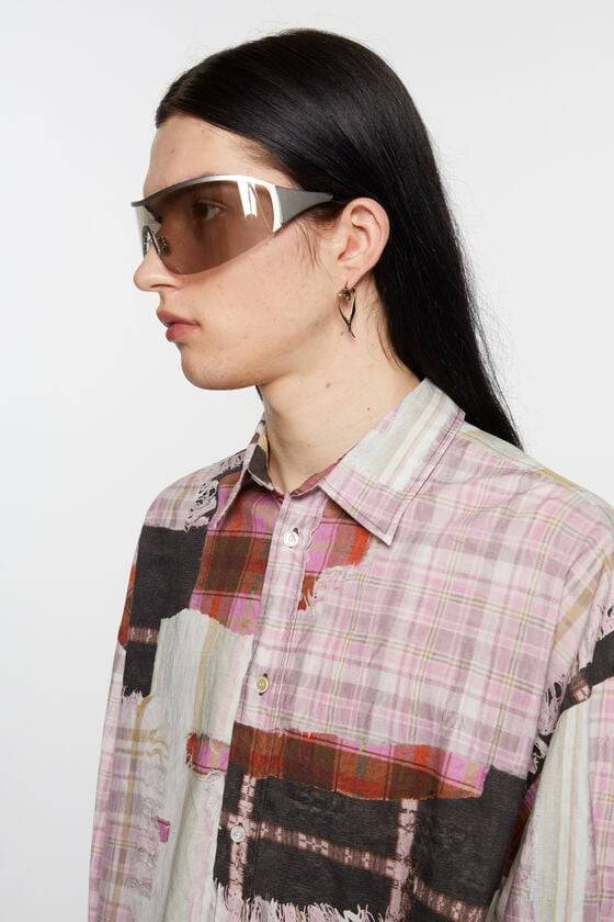 Acne Studios Herzförmige Creolen Fabrikpreis